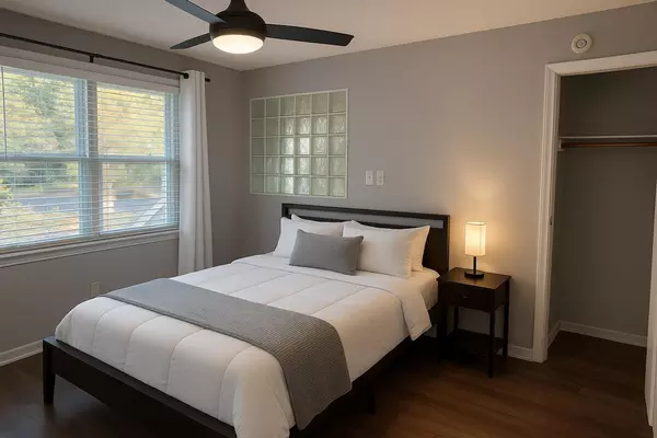 Coliving in College Downs - North Charlotte, Charlotte