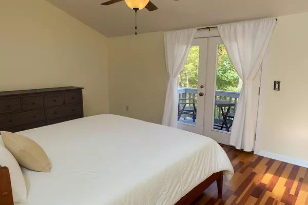 Coliving in College Downs - North Charlotte, Charlotte