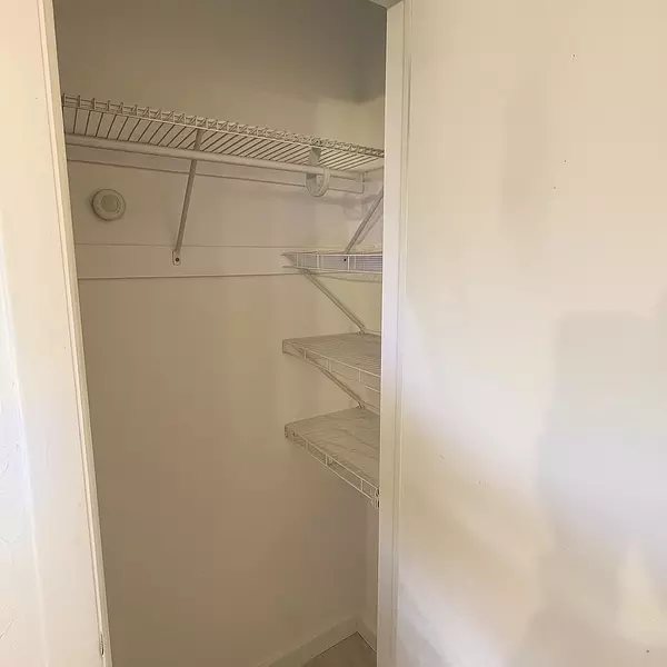 Coliving in College Downs - North Charlotte, Charlotte