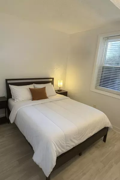 Coliving in College Downs - North Charlotte, Charlotte