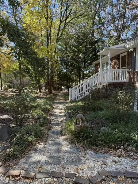 Coliving in College Downs - North Charlotte, Charlotte