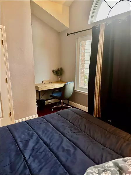 Coliving in Vinyard - Outer SAC, Sacramento