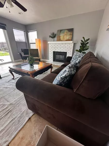 Coliving in Vinyard - Outer SAC, Sacramento