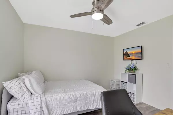 Coliving in Holden Heights - Central Orlando, Orlando