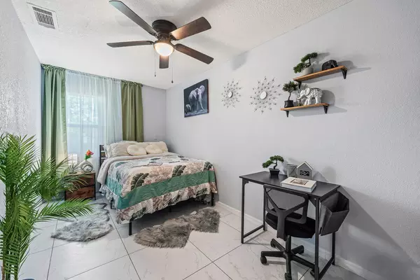 Coliving in Oak Ridge - West Orlando, Orlando
