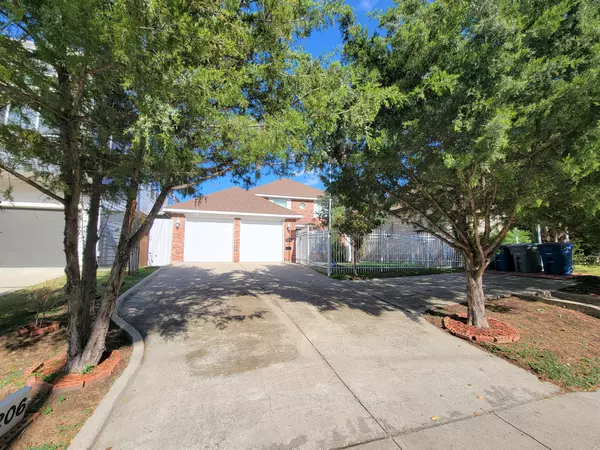 Coliving in Old East Dallas - Ne Dallas, Dallas