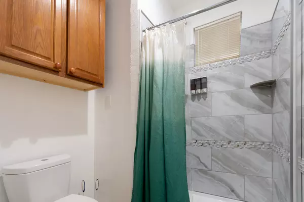 Coliving in Old East Dallas - Ne Dallas, Dallas