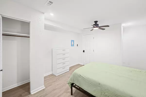 Coliving in Cedar Hills - Westside, Jacksonville