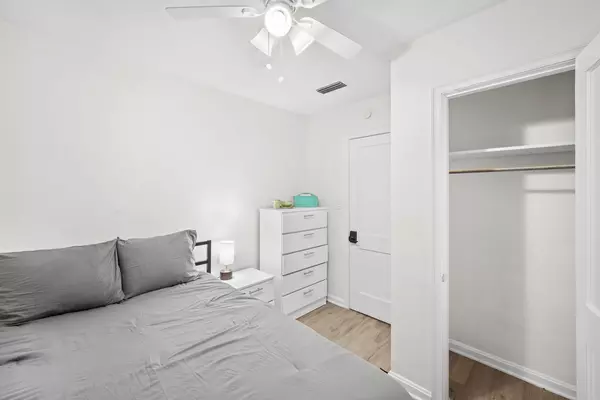 Coliving in Cedar Hills - Westside, Jacksonville