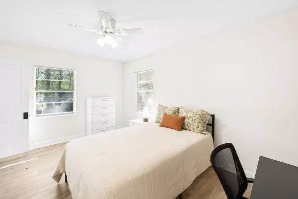 Coliving in Cedar Hills - Westside, Jacksonville