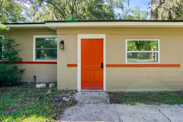 Coliving in Cedar Hills - Westside, Jacksonville