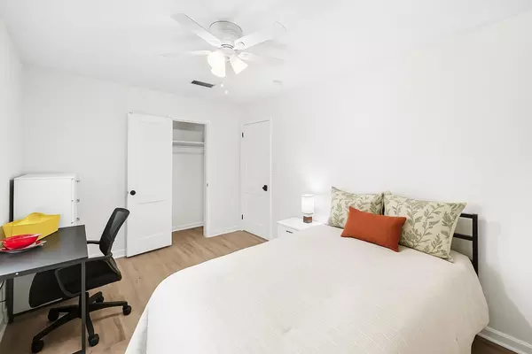 Coliving in Cedar Hills - Westside, Jacksonville
