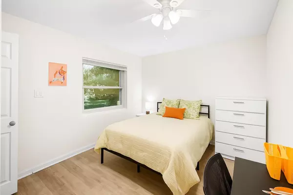 Coliving in Cedar Hills - Westside, Jacksonville