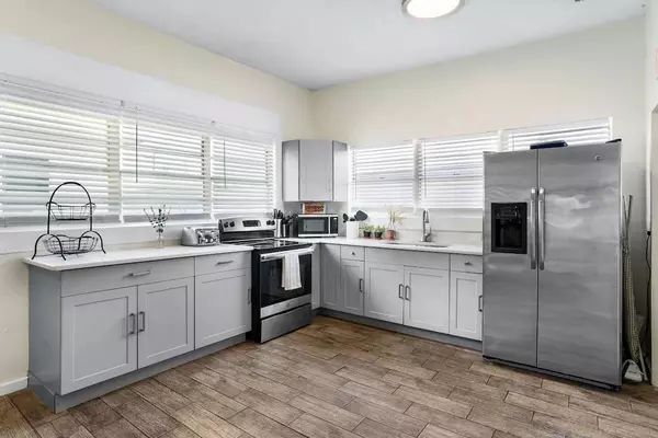 Coliving in Ybor City - Central Tampa, Tampa