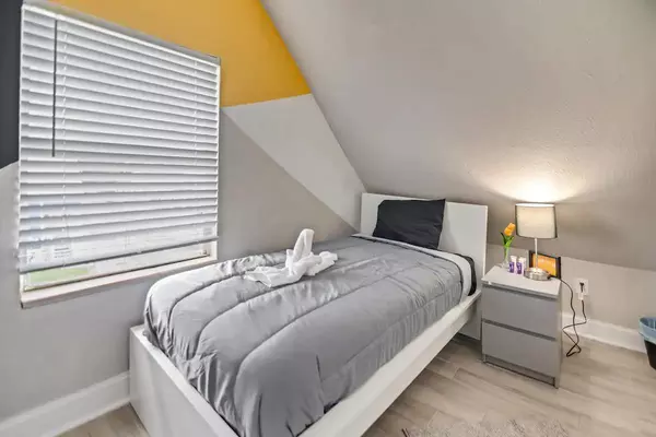 Coliving in Ybor City - Central Tampa, Tampa