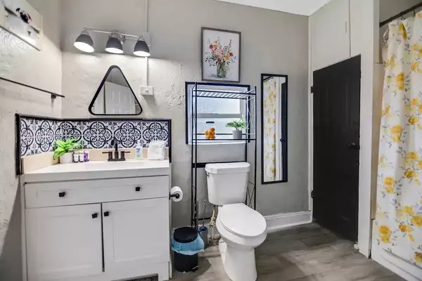 Coliving in Ybor City - Central Tampa, Tampa