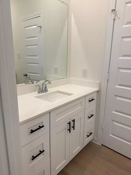 Coliving in Cypress TX - Nw Houston, Houston