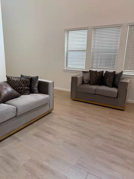 Coliving in Cypress TX - Nw Houston, Houston