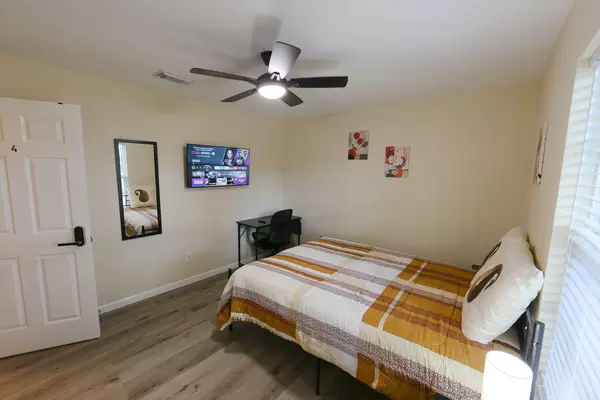 Coliving in Aldine City - Ne Houston, Houston