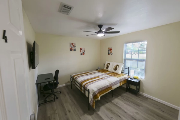 Coliving in Aldine City - Ne Houston, Houston