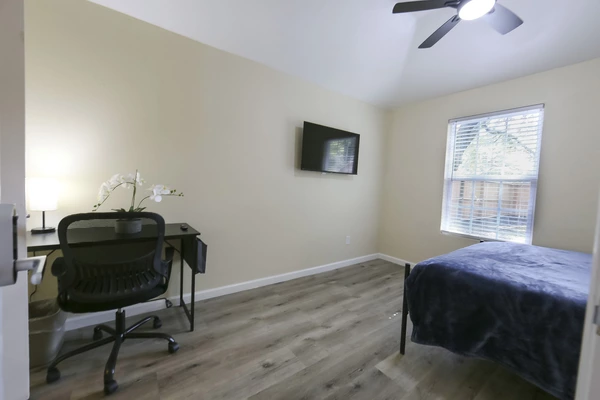 Coliving in Aldine City - Ne Houston, Houston
