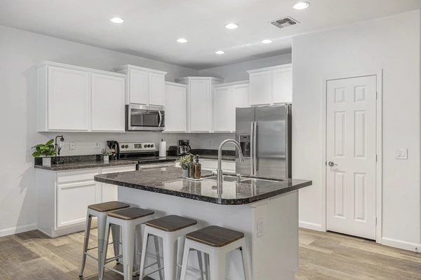 Coliving in Queen Creek - SE Valley, Phoenix