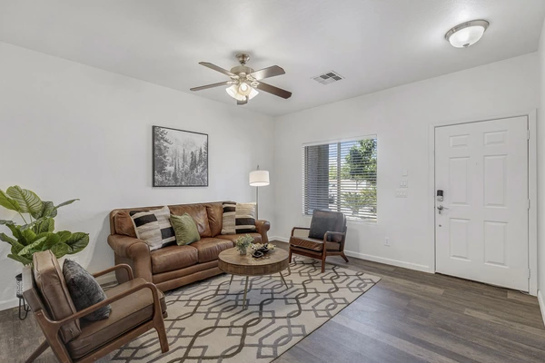 Coliving in Queen Creek - SE Valley, Phoenix