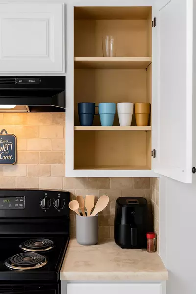 Coliving in Cedar Hills - Westside, Jacksonville