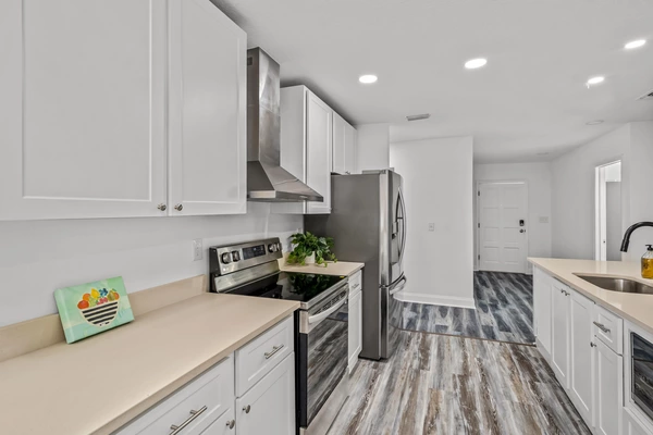 Coliving in Live Oaks Square - East Tampa, Tampa