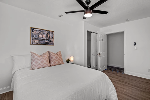 Coliving in Live Oaks Square - East Tampa, Tampa