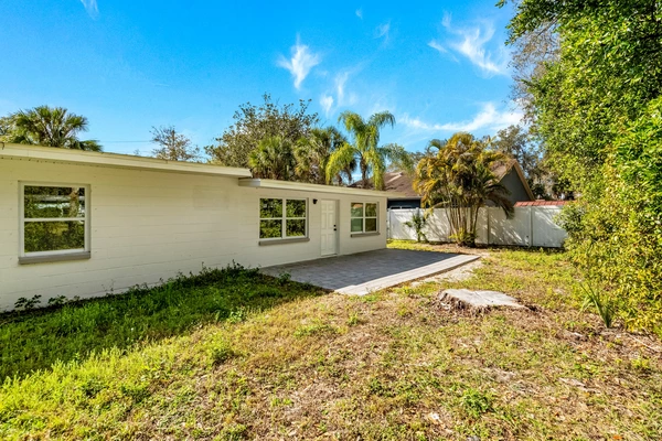 Coliving in Live Oaks Square - East Tampa, Tampa