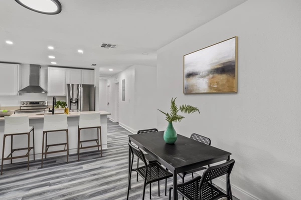 Coliving in Live Oaks Square - East Tampa, Tampa