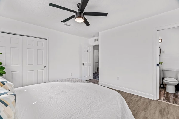 Coliving in Live Oaks Square - East Tampa, Tampa