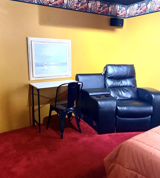 Coliving in Daytona Beach - Outer Orlando, Orlando