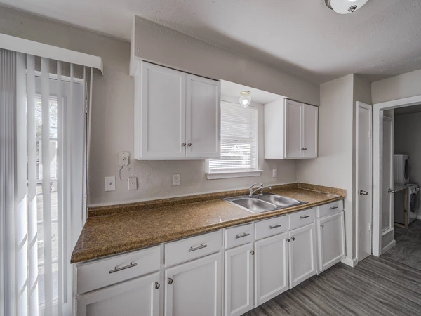 Coliving in Hutchins - Se Dallas, Dallas