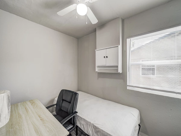 Coliving in Hutchins - Se Dallas, Dallas