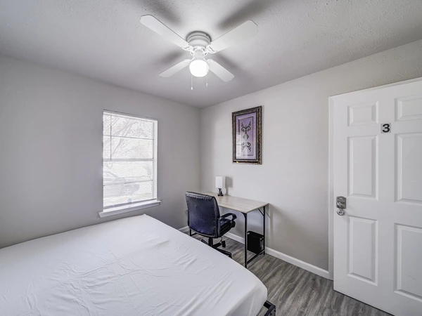 Coliving in Hutchins - Se Dallas, Dallas