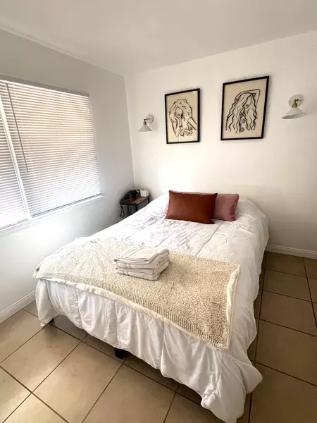 Coliving in Bellflower - Southeast, Los Angeles