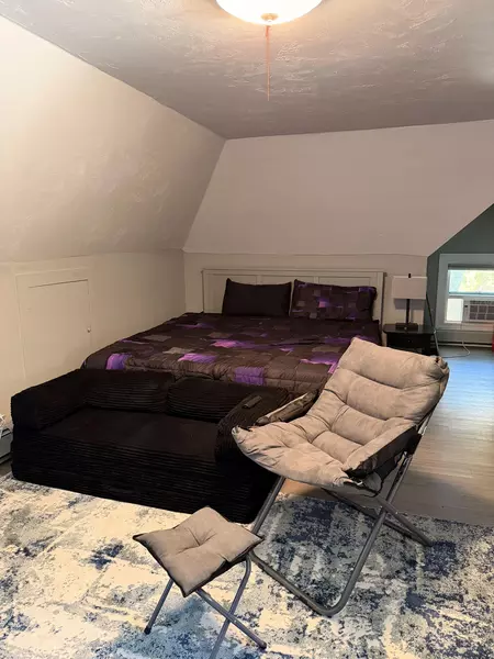 Coliving in Worcester - Metro Area, Boston