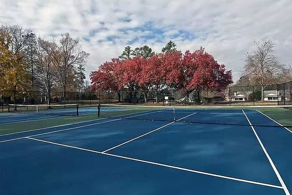 Coliving in Woodcroft - Durham, Raleigh