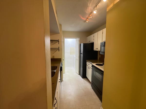 Coliving in Woodcroft - Durham, Raleigh