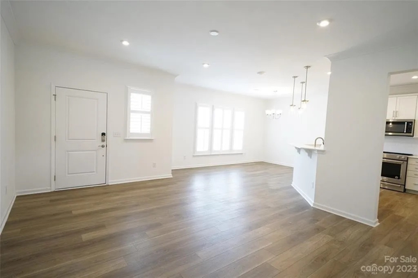 Coliving in Eagle Lake - West Charlotte, Charlotte