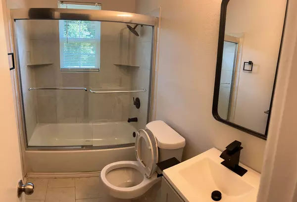 Coliving in Hutchins - Se Dallas, Dallas