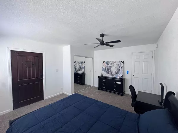 Coliving in Del Paso Heights - North SAC, Sacramento