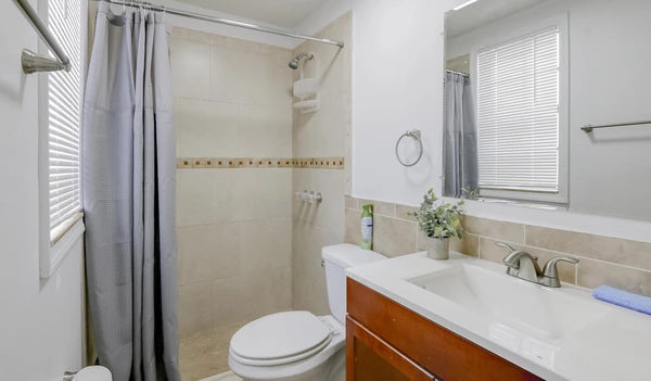 Coliving in Macfarlane Park - West Tampa, Tampa