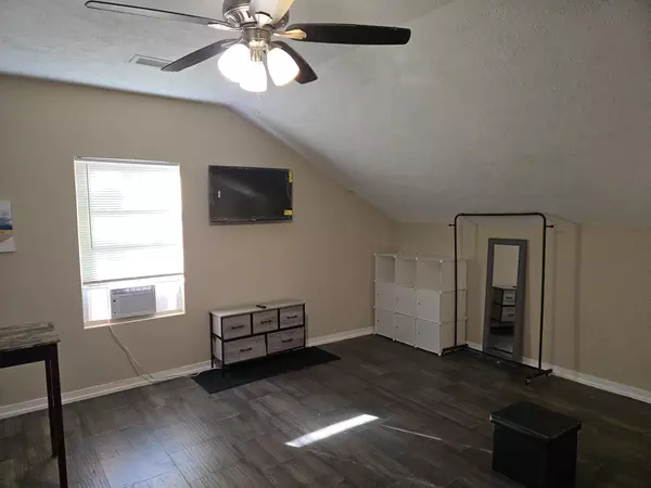 Coliving in Pasadena - Se Houston, Houston