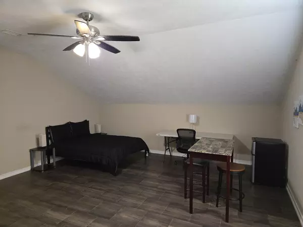 Coliving in Pasadena - Se Houston, Houston
