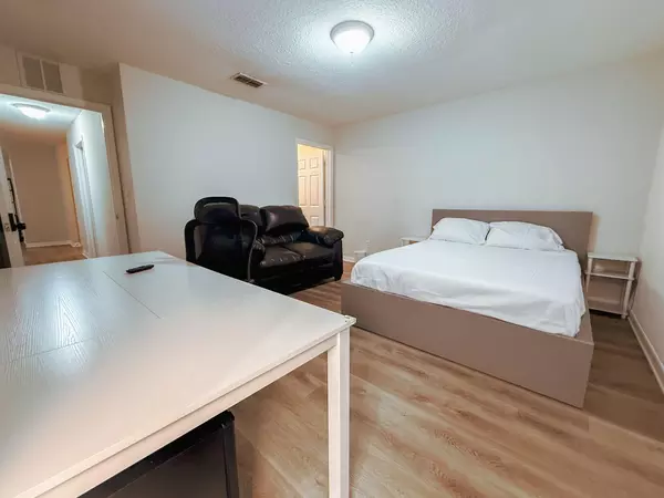 Coliving in Windy Hill - Southside, Jacksonville