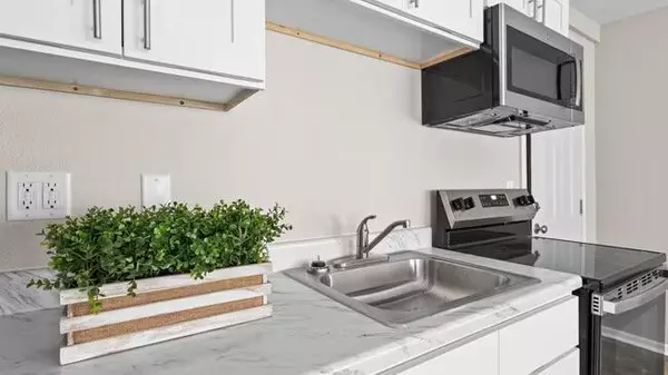 Coliving in Midtown-Westport - KCMO, Kansas City