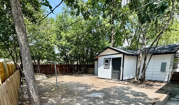 Coliving in University Hills - East Austin, Austin